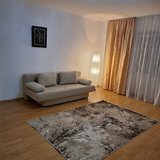 Decebal, garsoniera decomandata cat 2 camere